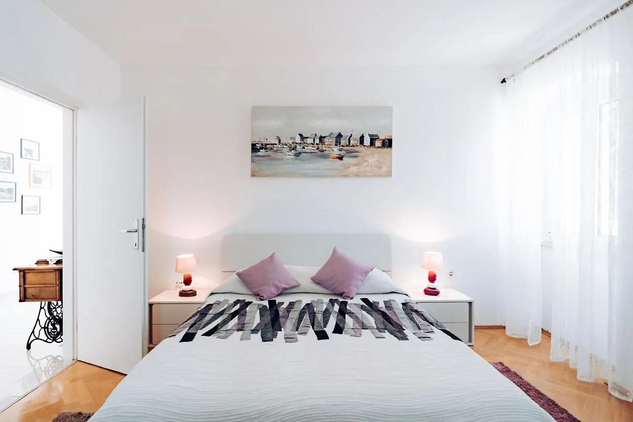 ***  Guest House Sakarun Veli Rat Kroatien