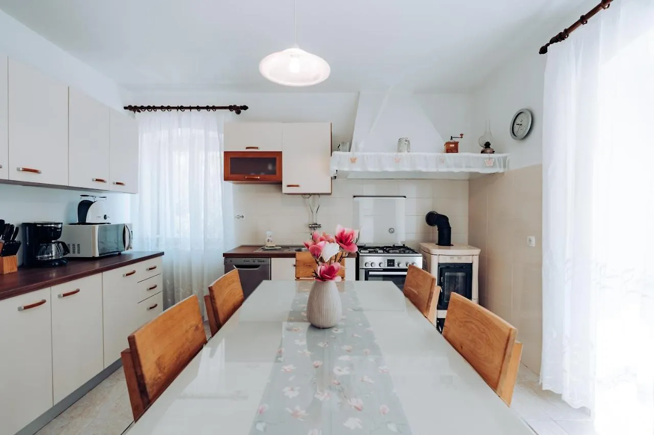 ***  Guest House Sakarun Veli Rat Kroatien