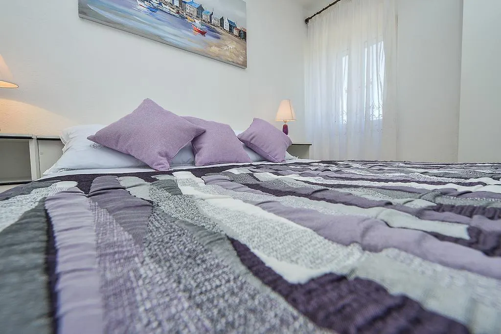Guest House Sakarun Veli Rat